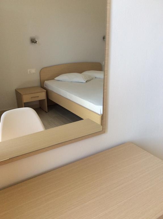 Elena Rooms ปลาเกียส ห้อง รูปภาพ