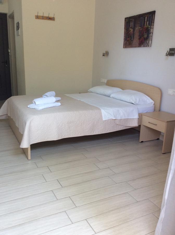 Elena Rooms ปลาเกียส ภายนอก รูปภาพ
